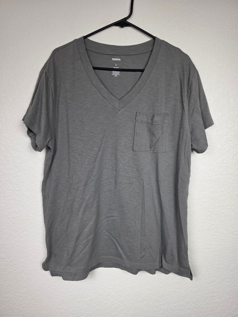 Sonoma Large Gray V-Neck Pocket T-Shirt